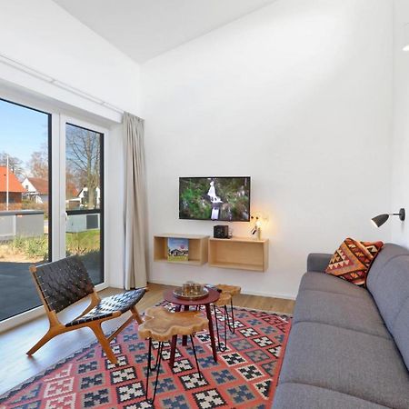 Amazing Home In Lembruch-Duemmer See With Kitchen المظهر الخارجي الصورة