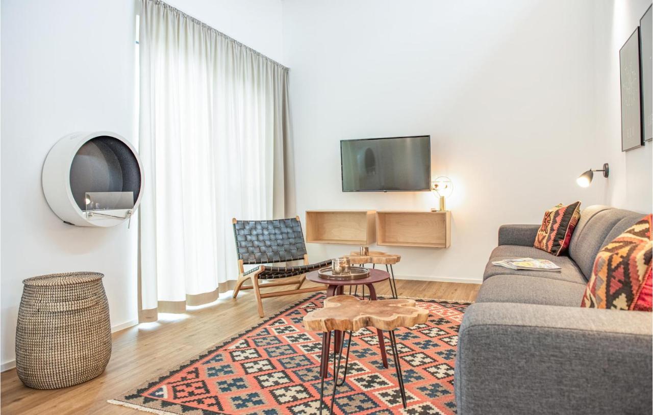 Amazing Home In Lembruch-Duemmer See With Kitchen المظهر الخارجي الصورة