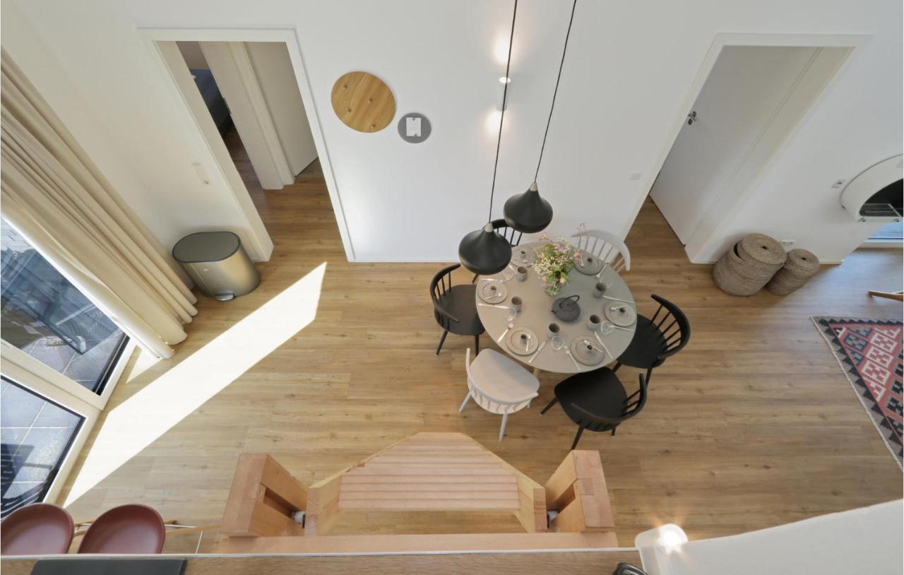 Amazing Home In Lembruch-Duemmer See With Kitchen المظهر الخارجي الصورة