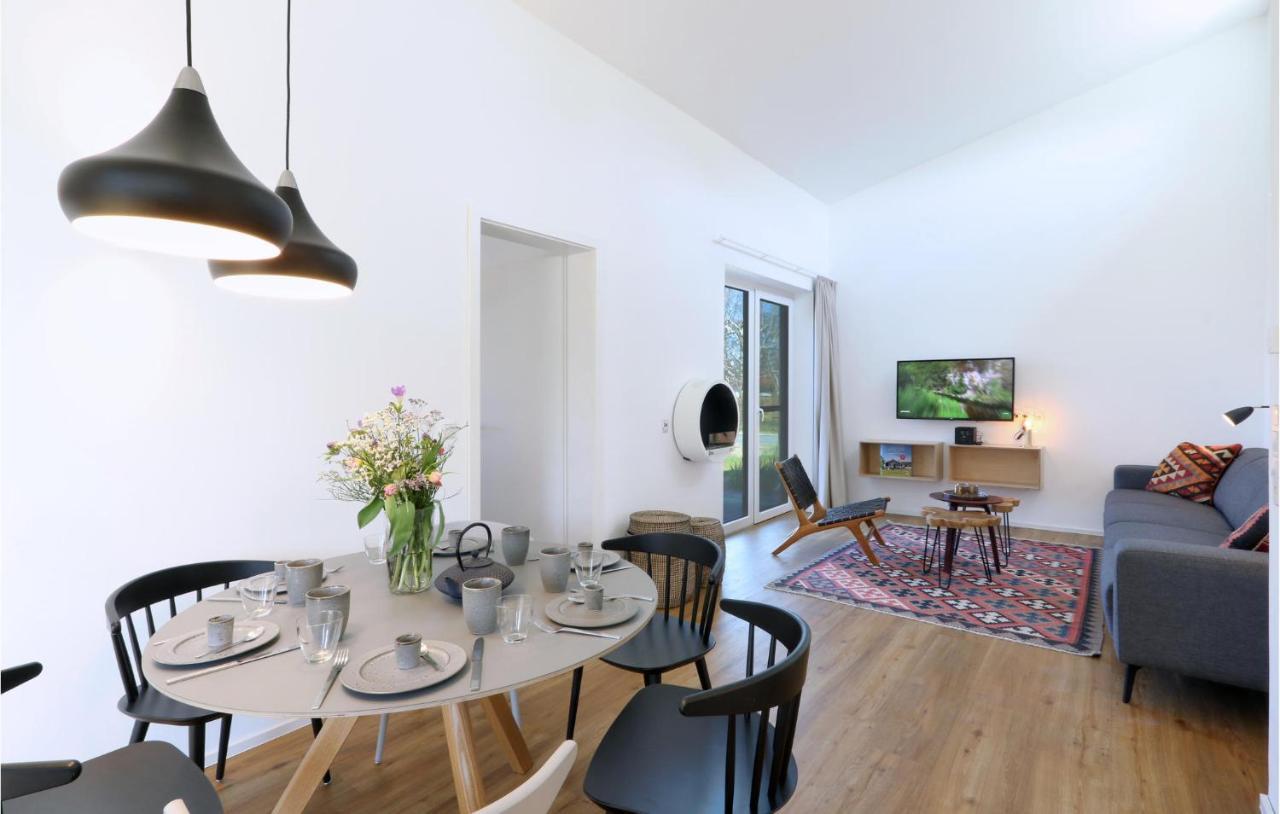 Amazing Home In Lembruch-Duemmer See With Kitchen المظهر الخارجي الصورة